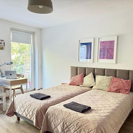 Central Apartment With Terrace And A Free Parking Duisburg Exterior foto